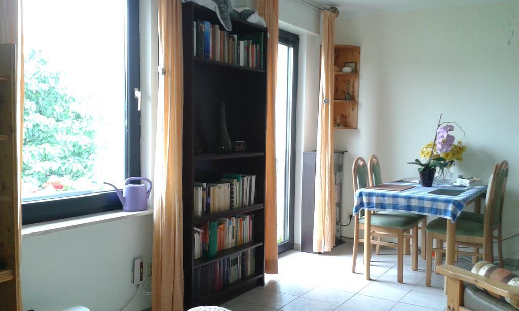 B&B Am See Koeln - Privatzimmer Экстерьер фото