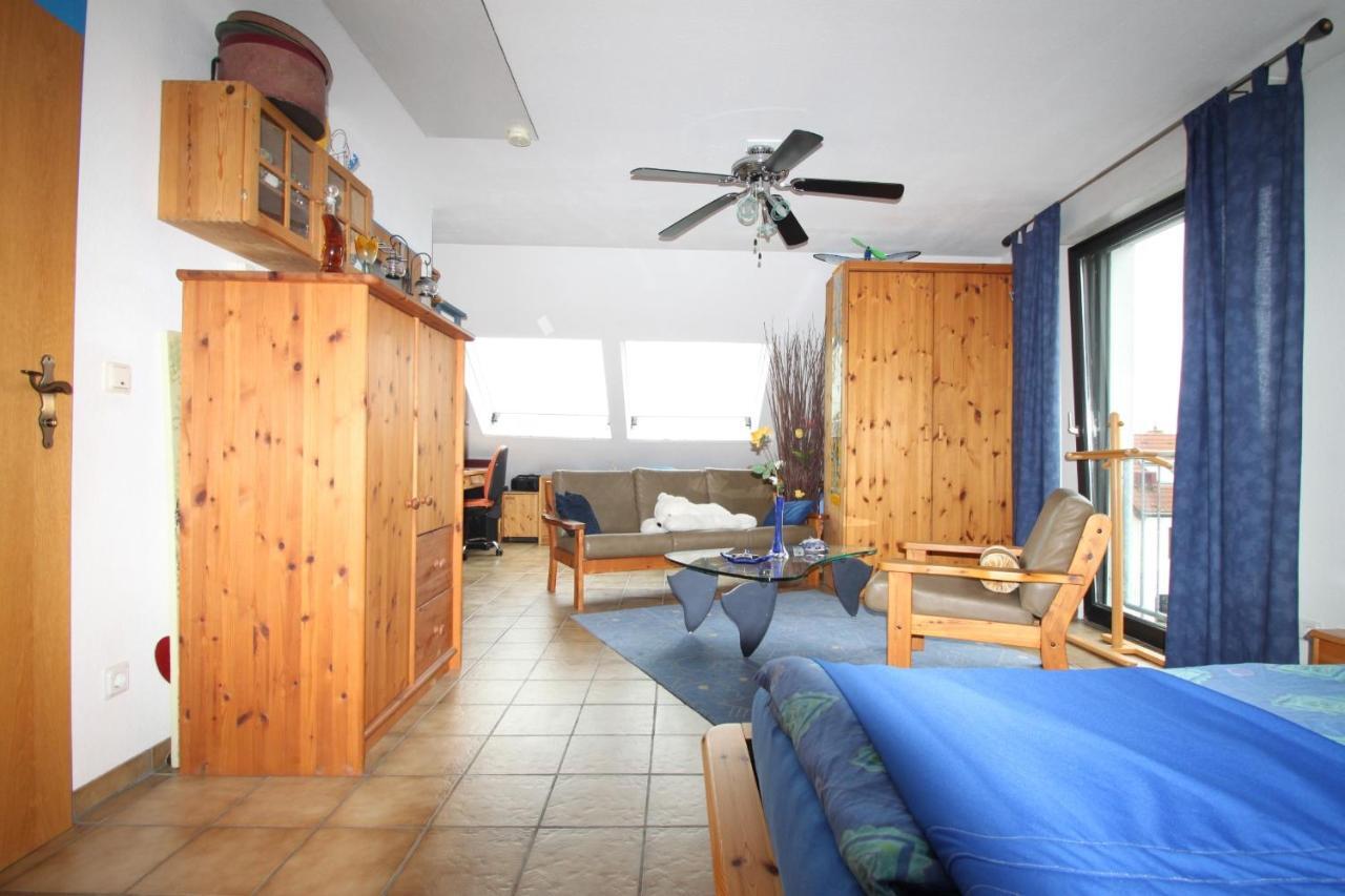 B&B Am See Koeln - Privatzimmer Номер фото