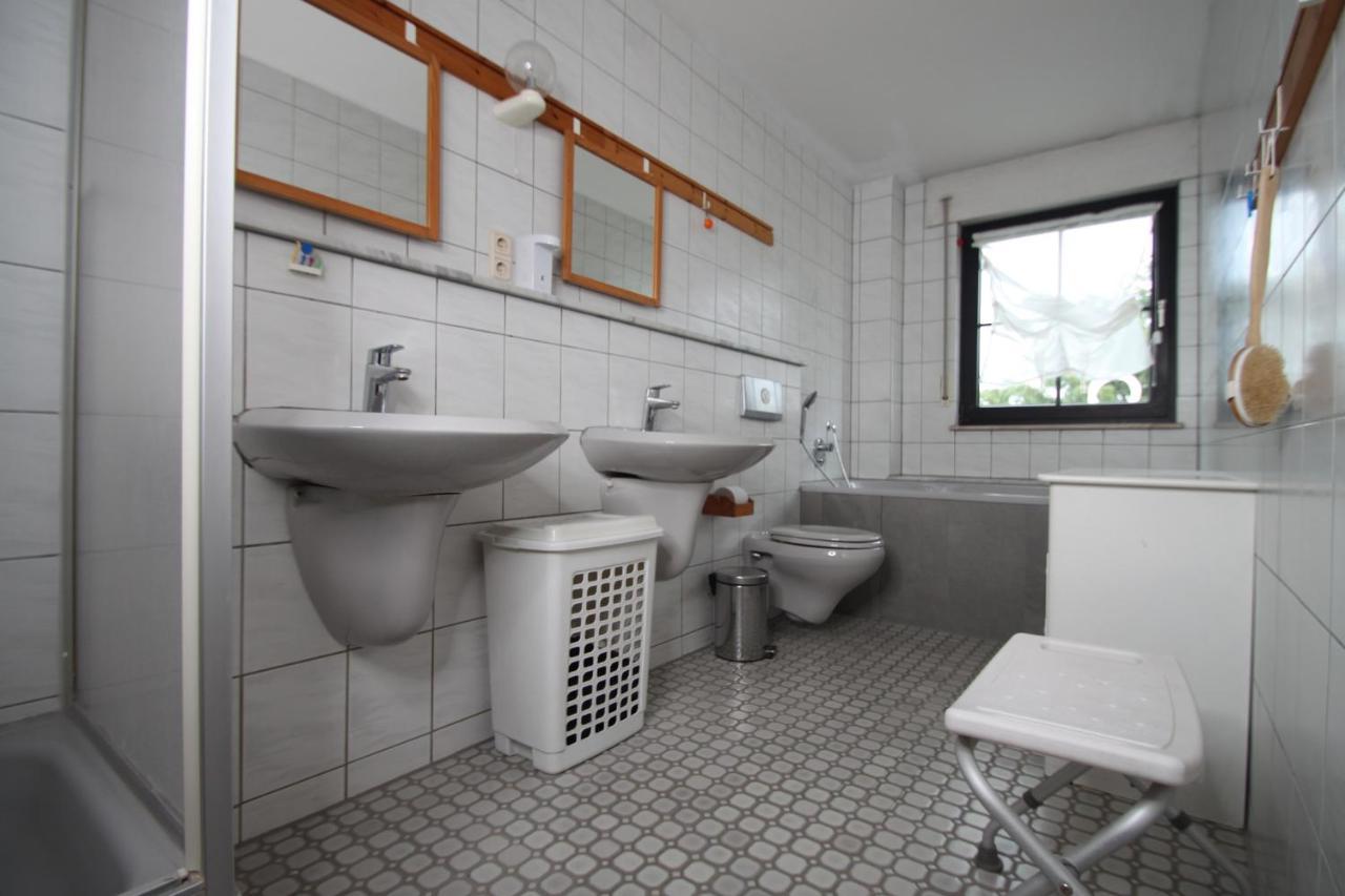 B&B Am See Koeln - Privatzimmer Экстерьер фото